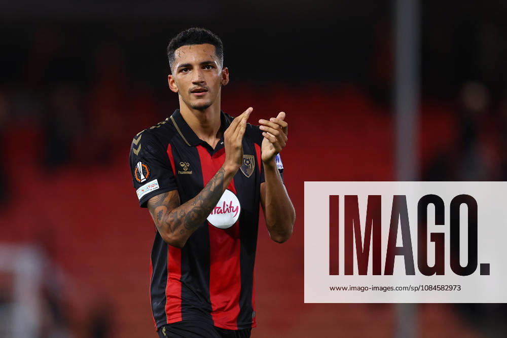 Bournemouth, England, 15th October 2026. Alvaro Rodriguez of AFC Bournemouth applauds the fans after the AFC Bournemouth vs Sturm Graz UEFA Europa League match at the Vitality Stadium, Bournemouth. Picture credit should read: Paul Terry Sportimage . SPI_092_PT_Bournemouth_Sturm_Graz SPI-5072-0092