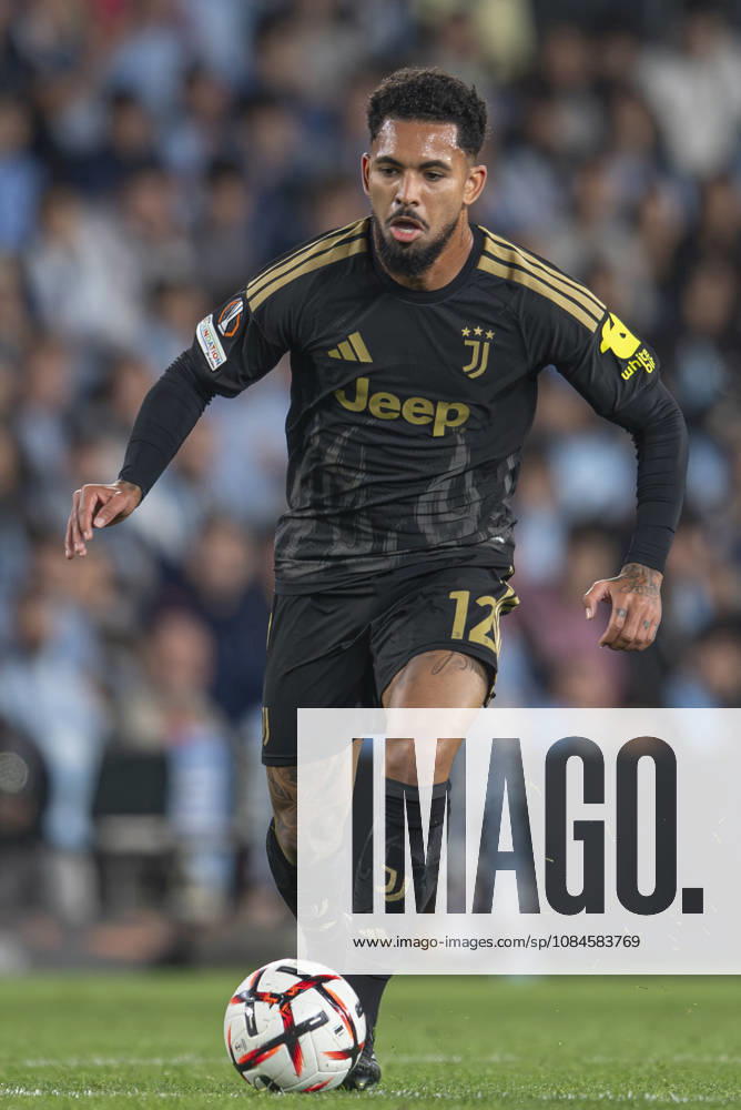 RC Celta vs. Juventus, UEFA Europa League Matchday 2: Douglas Luiz of Juventus in action during Matchday 2 of the UEFA Europa League between RC Celta and Juventus at Abanca Balaidos Stadium on October 15, 2026, in Vigo, Abanca Balaidos Stadium, Pontevedra, Spain