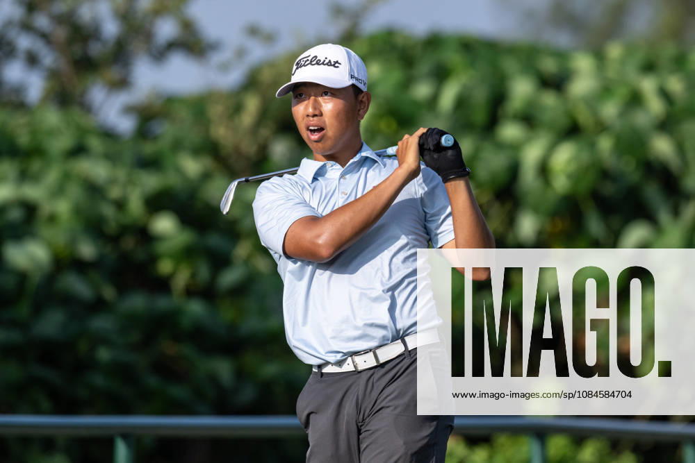 Kelvin SI from Macau. Round 2 in the Macao Open Golf at Macau Golf & Country Club. Macau Open Golf Round 2 - ZUMAr144 20261016_zap_r144_039