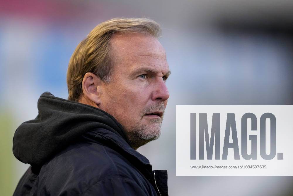 Martin Pieckenhagen, Sports Director, OFC, single frame, single photo, action, October 16, 2026, Sandhausen, Germany, soccer, Regionalliga Südwest, SV Sandhausen, Kickers Offenbach