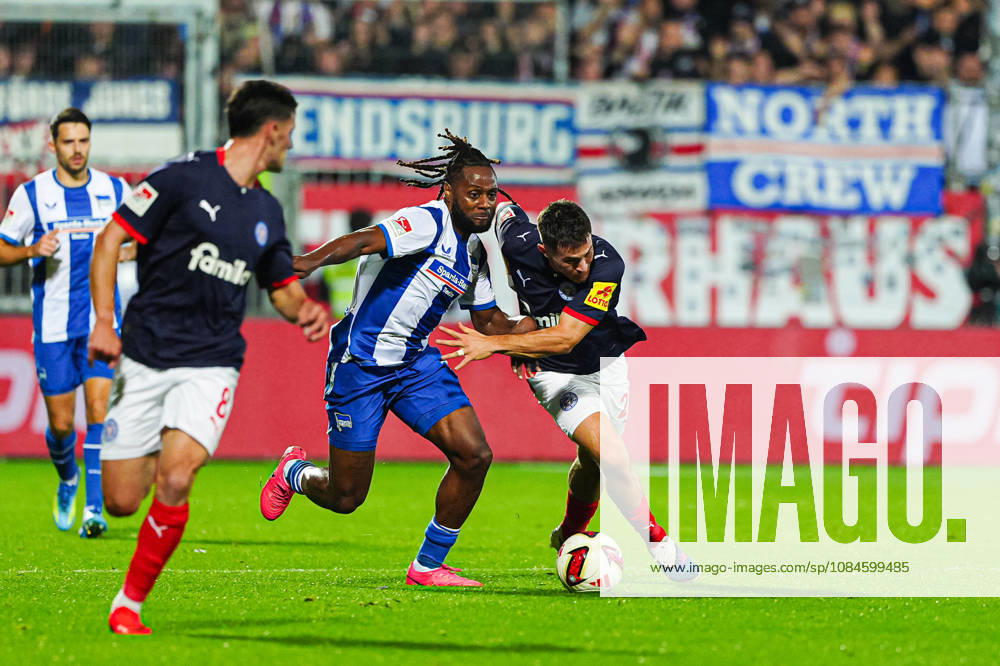 Deyovaisio Zeefuik, Hertha BSC, 42; Adrian Kapralik, Holstein Kiel, 20 (GER); Holstein Kiel vs. Hertha BSC, soccer, 2. Bundesliga, Matchday 08, 2026–2027 season, October 16, 2026 DFL regulations prohibit any use of photographs as image sequences and or quasi-video GER, Holstein Kiel vs. Hertha BSC, soccer, 2. Bundesliga, Matchday 08, 2026–2027 season, October 16, 2026, Kiel