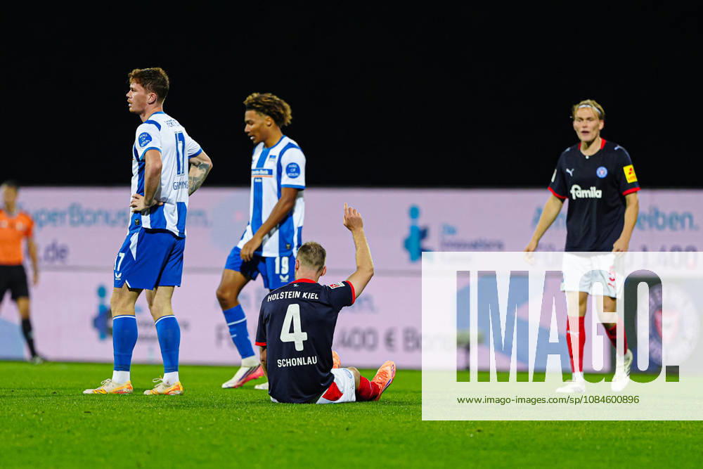 Injury: Sebastian Schonlau, Holstein Kiel, October 4, GER, Holstein Kiel vs. Hertha BSC, Soccer, 2. Bundesliga, Matchday 8, 2026–2027 Season, October 16, 2026 DFL regulations prohibit any use of photographs as image sequences and or quasi-video GER, Holstein Kiel vs. Hertha BSC, Soccer, 2. Bundesliga, Matchday 8, 2026–2027 Season, October 16, 2026, Kiel