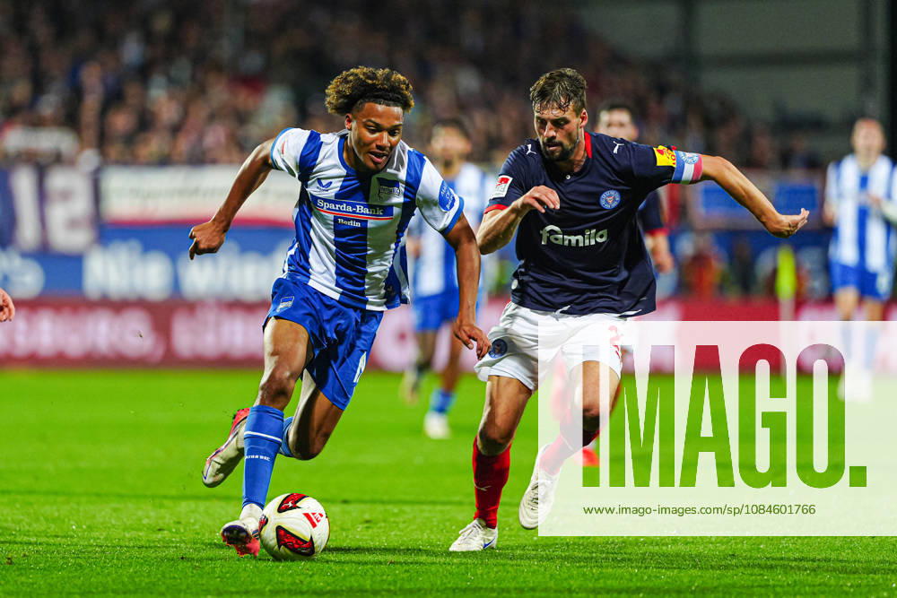 Oluwaseun Adewumi, Hertha BSC, 19; Jonas Meffert, Holstein Kiel, 28 (GER); Holstein Kiel vs. Hertha BSC, soccer, 2. Bundesliga, Matchday 08, 2026–2027 season, October 16, 2026 DFL regulations prohibit any use of photographs as image sequences and or quasi-video GER, Holstein Kiel vs. Hertha BSC, soccer, 2. Bundesliga, Matchday 08, 2026–2027 season, October 16, 2026, Kiel