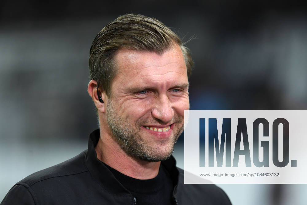 Markus Kroesche, sporting director of Eintracht Frankfurt, smiles during the Bundesliga match between Eintracht Frankfurt and 1. FC Köln at Deutsche Bank Park on October 16, 2026, in Frankfurt am Main, Germany. Photo by Ralf Treese, DeFodi Images. Markus Kroesche, sporting director of Eintracht Frankfurt, smiles during the Bundesliga match between Eintracht Frankfurt and 1. FC Köln at Deutsche Bank Park on October 16, 2026 in Frankfurt am Main, Germany. Photo by Ralf Treese, DeFodi Images. DFB and DFL regulations prohibit any use of photographs as image sequences and or quasi-video. Photo by Ralf Treese, DeFodi Images