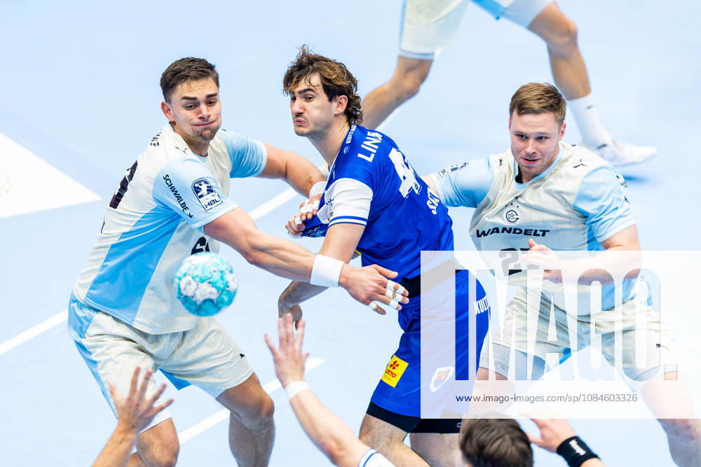 GER, Handball, Men, Season 26–27, Opel 1st Division, Matchday 9, ThSV Eisenach vs. VfL Gummersbach, Stephan Seitz (ThSV Eisenach), 44, Kristjan Horzen (VfL Gummersbach), 99817 Eisenach, Werner Assmann, Am Sportpark Hall, Thuringia, Germany