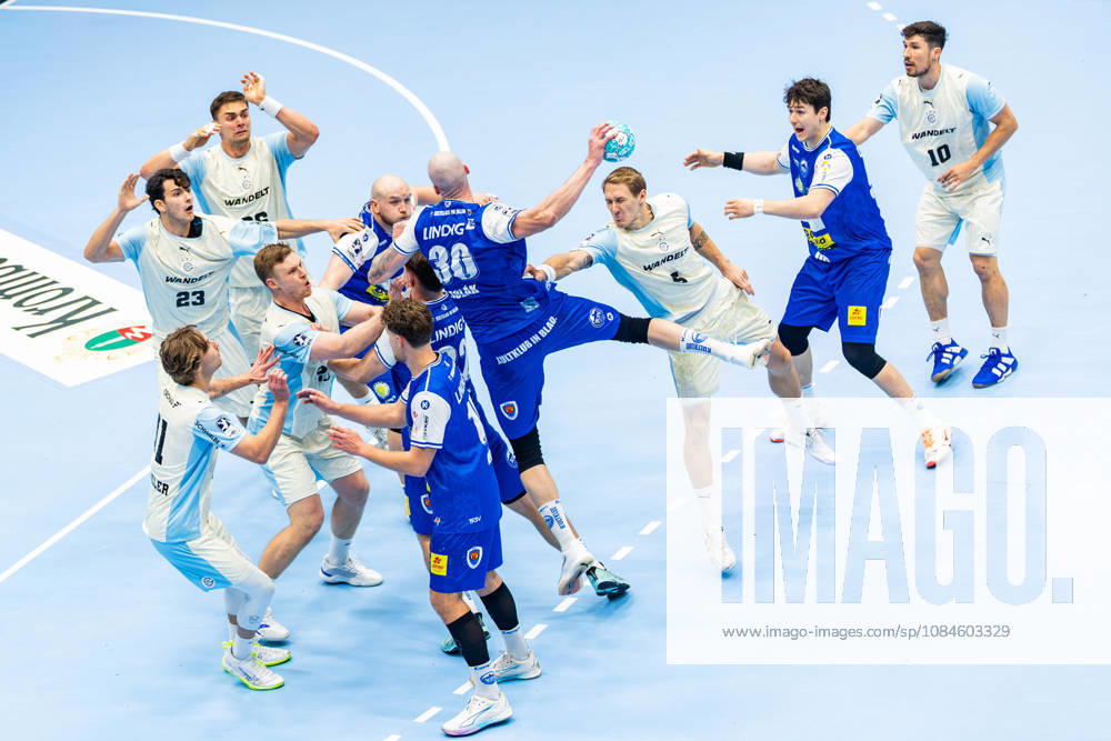 GER, Handball, Men, Season 26–27, Opel 1st Division, Matchday 9, ThSV Eisenach vs. VfL Gummersbach, Dominik Solak (ThSV Eisenach), 30 99817 Eisenach, Werner Assmann, Am Sportpark Hall, Thuringia, Germany