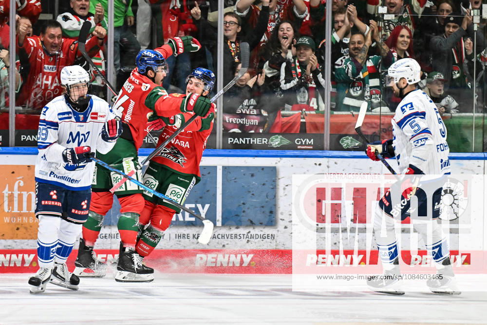 Penny DEL: Augsburger Panther vs. Adler Mannheim, October 16, 2026, AUGSBURG, GERMANY OCTOBER 16 The Panthers celebrate after Trevor PARKES scores the 1–0 goal. Augsburger Panther 84 Goal Scorer Joy Happy during the Penny DEL match between the Augsburger Panther and the Adler Mannheim on Matchday 9 at the Curt Frenzel Stadium