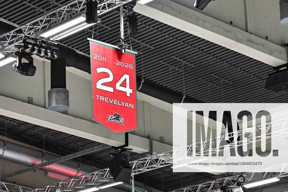 Penny DEL Augsburger Panther vs. Adler Mannheim, October 16, 2026, AUGSBURG, GERMANY, OCTOBER 16. Pictured: T. J. Trevelyan, No. 24, under the arena roof during the Penny DEL game between the Augsburger Panther and the Adler Mannheim on Matchday 9 at Curt Frenzel Stadium
