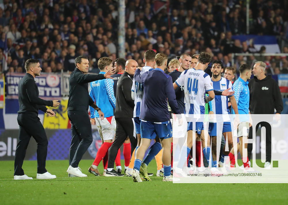 Minor scuffles after the final whistle: Linus Gechter (Hertha BSC Berlin) and David Zec (Holstein Kiel); Soccer, Men s, 2026–2027 season, 2. Bundesliga, Holstein Stadium, Holstein Kiel vs. Hertha BSC Berlin, 0–0. DFL regulations prohibit any use of photographs as image sequences and or quasi-video.