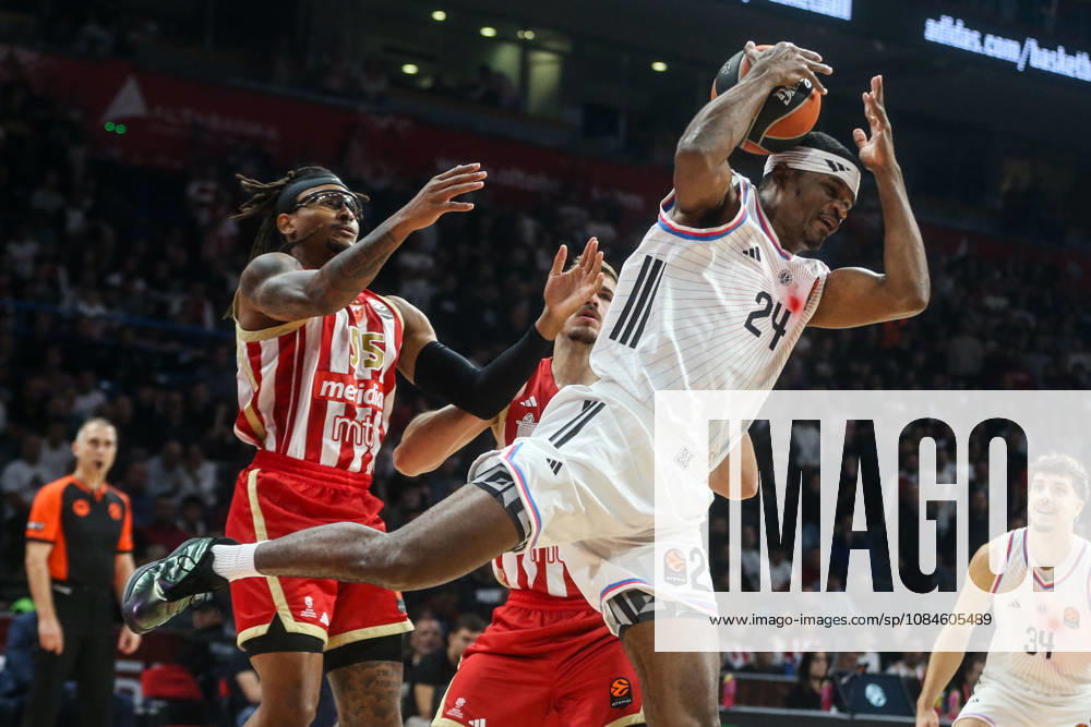Crvena Zvezda v Paris - EuroLeague BELGRADE, SERBIA - OCTOBER 16: Alize Johnson (24) of Paris Basketball in action against Chima Moneke (95) of Crvena Zvezda during the Basketball EuroLeague Round 6 match between Crvena Zvezda and Paris at Belgrade Arena in Belgrade, Serbia on October 16, 2026. Filip Stevanovic Anadolu Belgrade Serbia. Editorial use only. Please get in touch for any other usage.