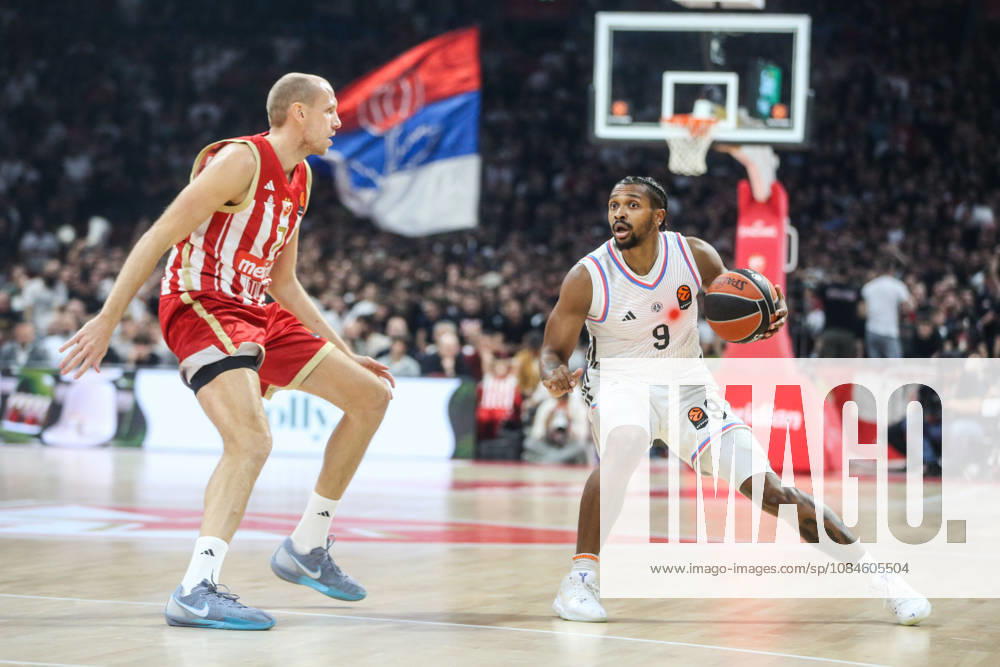Crvena Zvezda v Paris - EuroLeague BELGRADE, SERBIA - OCTOBER 16: Tyson Etienne (9) of Paris Basketball in action against Dejan Davidovac (L) of Crvena Zvezda during the Basketball EuroLeague Round 6 match between Crvena Zvezda and Paris at Belgrade Arena in Belgrade, Serbia on October 16, 2026. Filip Stevanovic Anadolu Belgrade Serbia. Editorial use only. Please get in touch for any other usage.