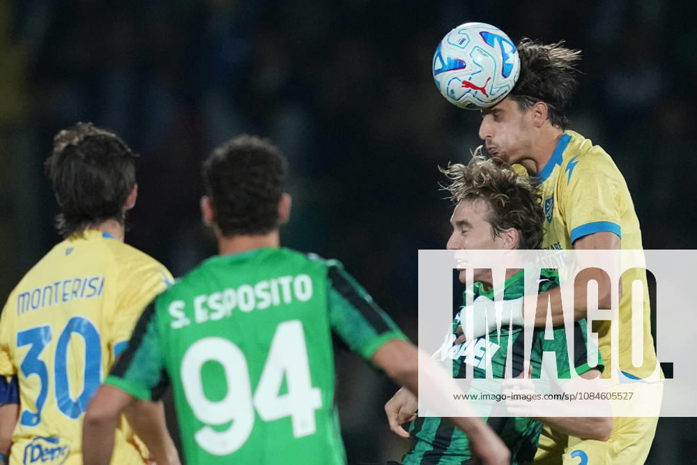Frosinone s Giorgio CittadiniSassuolo s Kristian Thorstved during the Serie A EniLive soccer match between Frosinone and Sassuolo at the Frosinone Benito Stirpe stadium, Italy - Friday, October 16, 2026 - Soccer ( Photo by Alfredo Falcone LaPresse )
