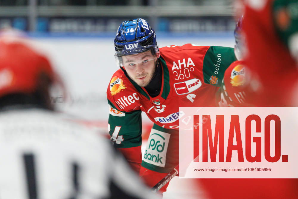D J Busdeker 14, Augsburger Panther during the game between the Augsburger Panther and Adler Mannheim, ice hockey, men s, DEL, 2026–2027, Matchday 9 on October 16, 2026, in Augsburg, Curt Frenzel Stadium, Bavaria, Germany