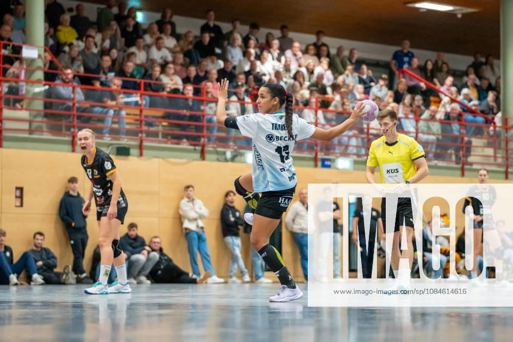 Handball I Women I 2026–2027 Season I 2nd Bundesliga I Matchday 6 I VfL Waiblingen vs. Bergischer HC I October 16, 2026 Djazzmin Trabelsi 13, Bergischer HC in the penalty shootout at Bittenfeld Gemeindehalle, Baden-Württemberg, Germany