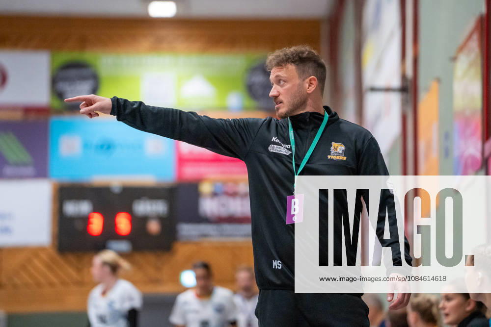 Handball I Women I 2026–2027 Season I 2nd Bundesliga I Matchday 6 I VfL Waiblingen vs. Bergischer HC I October 16, 2026 Michael Stettner, Coach, VfL Waiblingen Tigers Bittenfeld Community Hall, Baden-Württemberg, Germany