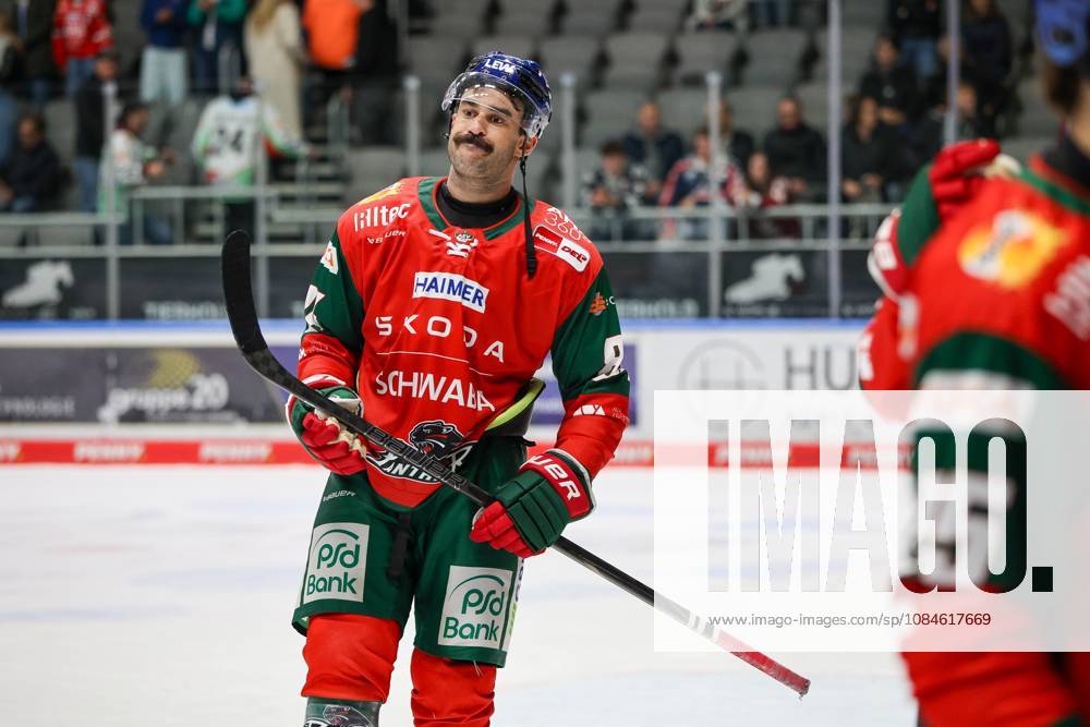 Disappointment for Trevor Parkes No. 84 Augsburg Panthers; Augsburg Panthers vs. Adler Mannheim, Matchday 9, Ice Hockey, Penny DEL, October 16, 2026, Augsburg, Bavaria, Germany