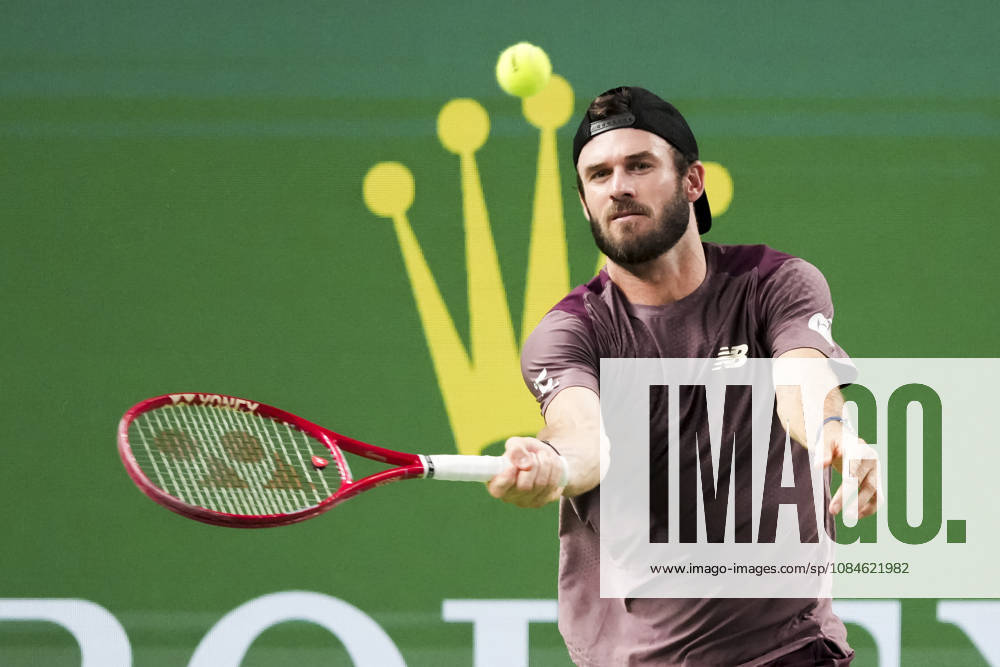 (261017) -- SHANGHAI, Oct. 17, 2026 -- Tommy Paul of the United States hits a return to Daniil Medvedev of Russia during the men s quarterfinal at the 2026 ATP, Tennis Herren tour Shanghai Masters tennis tournament in Shanghai, China, Oct. 16, 2026. ) (SP)CHINA-SHANGHAI-TENNIS-SHANGHAI MASTERS-MEN S SINGLES (CN) WangxXiang
