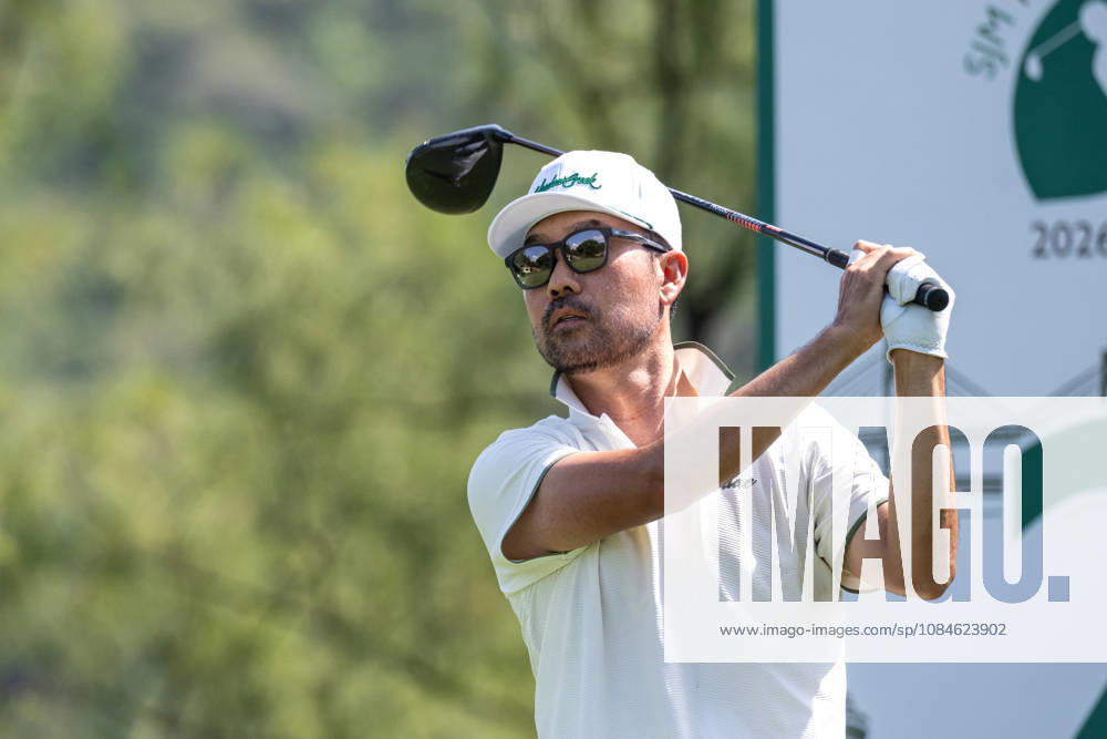 USAâ€⠢s Kevin NA. Round 3 in the Macao Open Golf at Macau Golf & Country Club. Coloane China - ZUMAr144 20261017_zap_r144_060