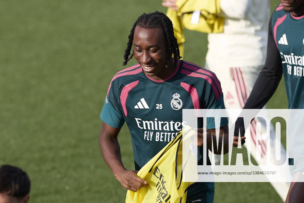 Yan Diomande (Real Madrid CF) is seen in action during a training session on the eve of the LaLiga EA SPORTS 2026 2027 match between Real Madrid CF and Sevilla FC..Real Madrid CF is holding its final training session and press conference, PK, Pressekonferenz ahead of its ninth LaLiga game. LaLiga EA SPORTS 2026 2027 - Real Madrid CF Press Conference And Training Session In Madrid, Spain - 17 Oct 2026 - ZUMAs197 20261017_aaa_s197_038