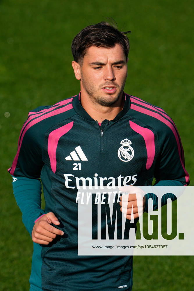 Brahim Diaz during the training day of Real Madrid ahead the Spanish League, LaLiga EA Sports, football match against Sevilla FC at Ciudad Deportiva Real Madrid on October 17, 2026, in Valdebebas, Madrid, Spain. Real Madrid Training And press conference, PK, Pressekonferenz - LaLiga Ea Sports - ZUMAa181 20261017_zaa_a181_031