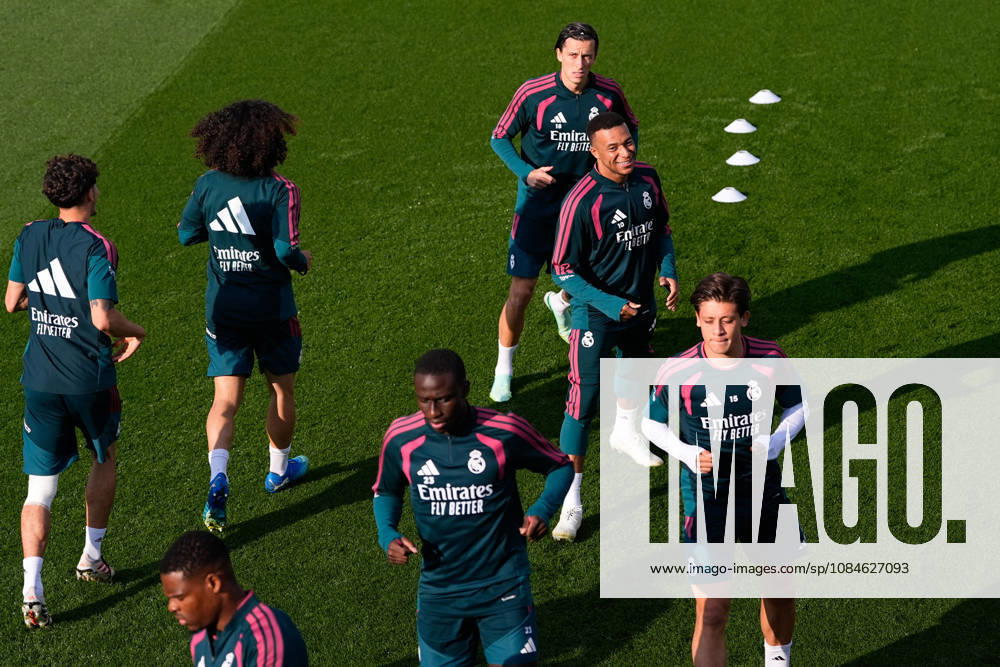 Kylian Mbappe during the training day of Real Madrid ahead the Spanish League, LaLiga EA Sports, football match against Sevilla FC at Ciudad Deportiva Real Madrid on October 17, 2026, in Valdebebas, Madrid, Spain. Real Madrid Training And press conference, PK, Pressekonferenz - LaLiga Ea Sports - ZUMAa181 20261017_zaa_a181_033