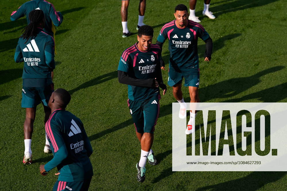 Jude Bellingham during the training day of Real Madrid ahead the Spanish League, LaLiga EA Sports, football match against Sevilla FC at Ciudad Deportiva Real Madrid on October 17, 2026, in Valdebebas, Madrid, Spain. Real Madrid Training And press conference, PK, Pressekonferenz - LaLiga Ea Sports - ZUMAa181 20261017_zaa_a181_054
