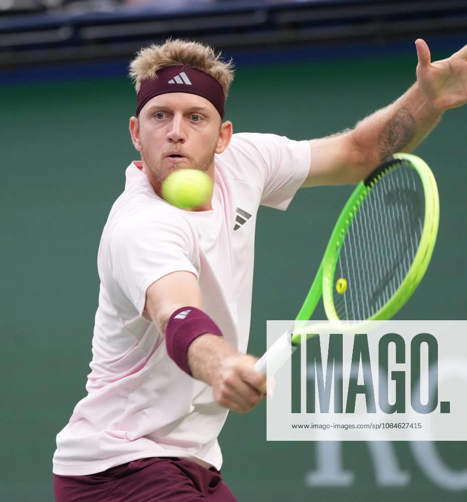 (261017) -- SHANGHAI, Oct. 17, 2026 -- Alejandro Davidovich Fokina hits a return during the men s singles semifinal between Alexander Zverev of Germany and Alejandro Davidovich Fokina of Spain at the 2026 ATP, Tennis Herren tour Shanghai Masters tennis tournament in Shanghai, China, Oct. 17, 2026. ) (SP)CHINA-SHANGHAI-TENNIS-SHANGHAI MASTERS-MEN S SINGLES (CN) DingxTing