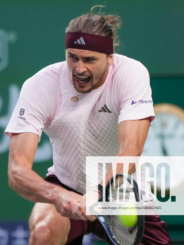 (261017) -- SHANGHAI, Oct. 17, 2026 -- Alexander Zverev hits a return during the men s singles semifinal between Alexander Zverev of Germany and Alejandro Davidovich Fokina of Spain at the 2026 ATP, Tennis Herren tour Shanghai Masters tennis tournament in Shanghai, China, Oct. 17, 2026. ) (SP)CHINA-SHANGHAI-TENNIS-SHANGHAI MASTERS-MEN S SINGLES (CN) DingxTing