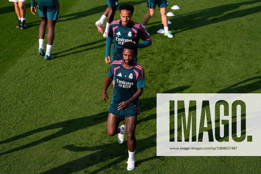 Vinicius Junior during the training day of Real Madrid ahead the Spanish League, LaLiga EA Sports, football match against Sevilla FC at Ciudad Deportiva Real Madrid on October 17, 2026, in Valdebebas, Madrid, Spain. Real Madrid Training And press conference, PK, Pressekonferenz - LaLiga Ea Sports - ZUMAa181 20261017_zaa_a181_057