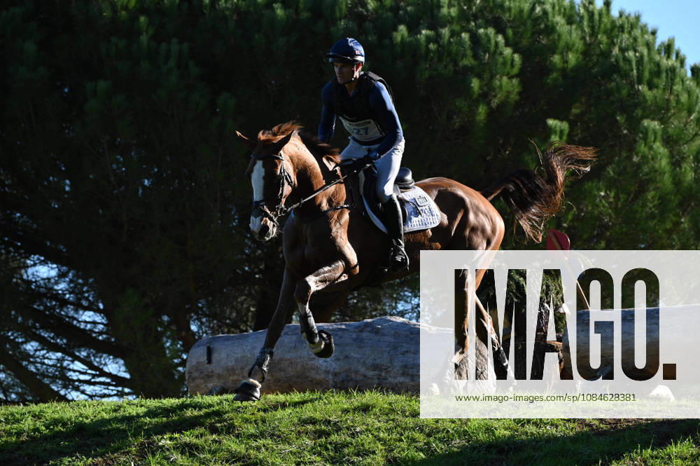 MONDIAL DU LION 2026 - CROSS COUNTRY LE LION-D ANGERS, FRANCE - OCTOBER 17, 2026 : Jack Pinkney riding Barrington Candy Kid during the cross-country competition at the Mondial du Lion 2026, FEI WBFSH Eventing World Breeding Championship for Young Horses. Le Lion-d AngersFrance