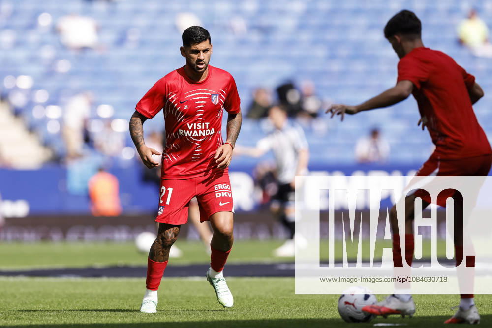 Cristian Romero of Atletico de Madrid warms up during the Spanish league, LaLiga EA Sports, football match played between RCD Espanyol and Atletico de Madrid at RCDE Stadium on October 17, 2026 in Cornella, Spain. RCD Espanyol V Atletico De Madrid - LaLiga EA Sports - ZUMAa181 20261017_zaa_a181_091