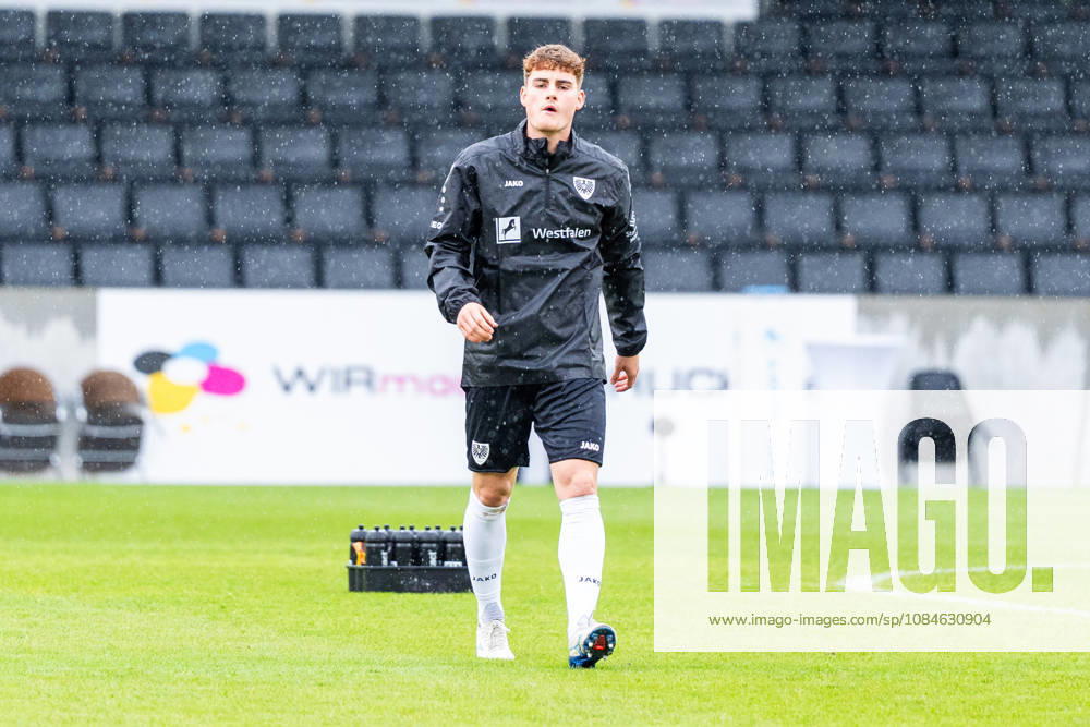 3rd Division: SG Sonnenhof Großaspach vs. SC Preußen Münster, October 17, 2026, Aspach, GERMANY October 17, 2026 Jakob Korte SC Preußen Münster, 27, during warm-ups before the match between SG Sonnenhof Großaspach and SC Preußen Münster on Matchday 10 of the 3. Liga at the WIRmachenDRUCK Arena