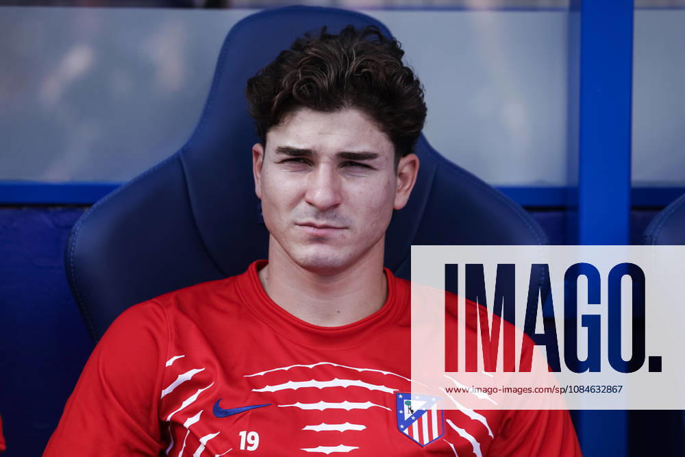 Julian Alvarez of Atletico de Madrid looks on during the Spanish league, LaLiga EA Sports, football match played between RCD Espanyol and Atletico de Madrid at RCDE Stadium on October 17, 2026 in Cornella, Spain. Cornella SPAIN - ZUMAa181 20261017_zaa_a181_110