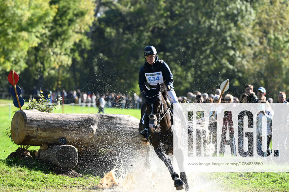 MONDIAL DU LION 2026 - CROSS COUNTRY LE LION-D ANGERS, FRANCE - OCTOBER 17, 2026 : Lara de Liedekerke-Meier riding Herakles during the cross-country competition at the Mondial du Lion 2026, FEI WBFSH Eventing World Breeding Championship for Young Horses. Le Lion-d AngersFrance