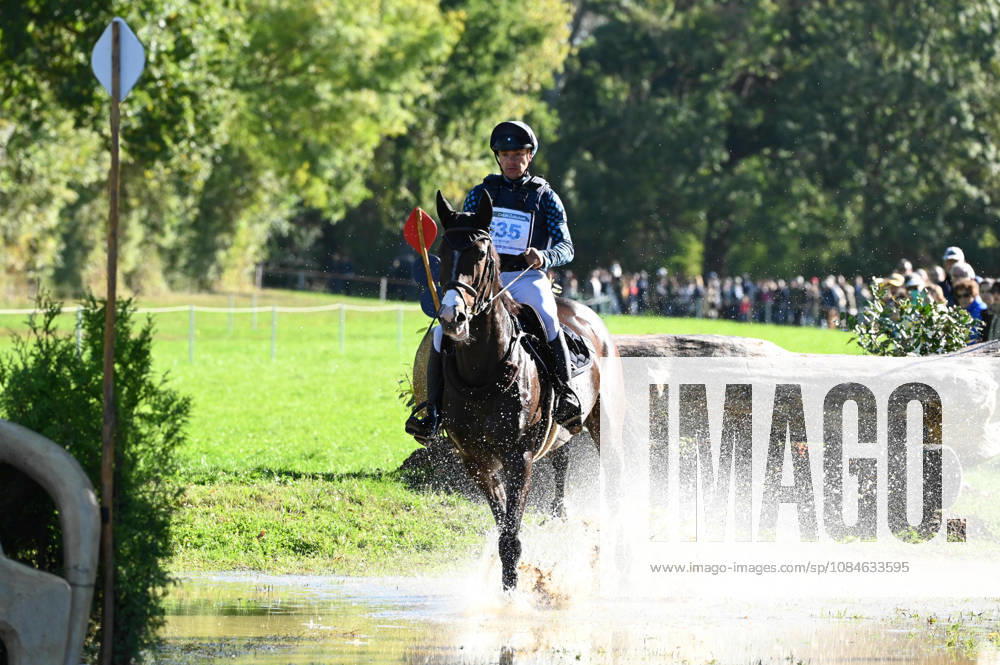 MONDIAL DU LION 2026 - CROSS COUNTRY LE LION-D ANGERS, FRANCE - OCTOBER 17, 2026 : Jordy Wilken riding Platina Spirit during the cross-country competition at the Mondial du Lion 2026, FEI WBFSH Eventing World Breeding Championship for Young Horses. Le Lion-d AngersFrance
