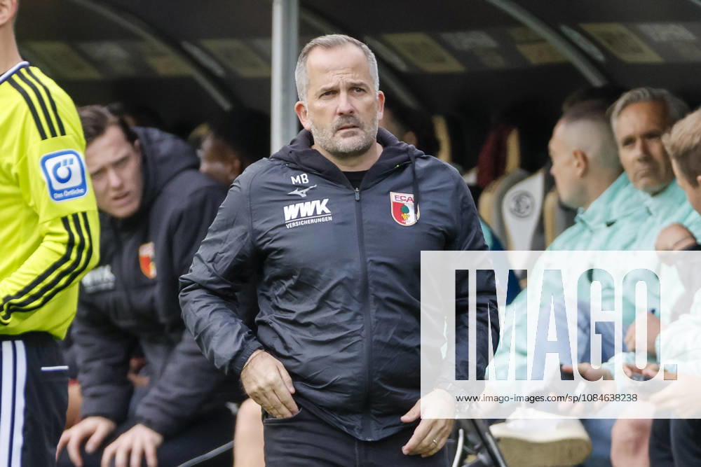 Manuel Baum, FC Augsburg, Coach, Germany, Soccer, Bundesliga 1, Matchday 6, 2026–2027, SV Elversberg vs. FC Augsburg, October 17, 2026, Elversberg URSAPHARM Arena, Germany