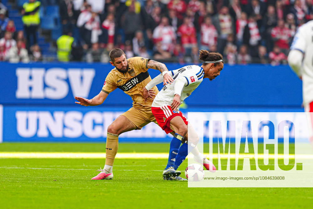 Jeff Chabot, VfB Stuttgart, 24; Yussuf Poulsen, Hamburger SV, 15; GER; Hamburger SV vs. VfB Stuttgart; soccer; Bundesliga 1; Matchday 6; 2026–2027 season; October 17, 2026 DFL regulations prohibit any use of photographs as image sequences and or quasi-video GER, Hamburger SV vs. VfB Stuttgart, soccer, 1st Bundesliga, Matchday 06, 2026–2027 Season, October 17, 2026, Hamburg