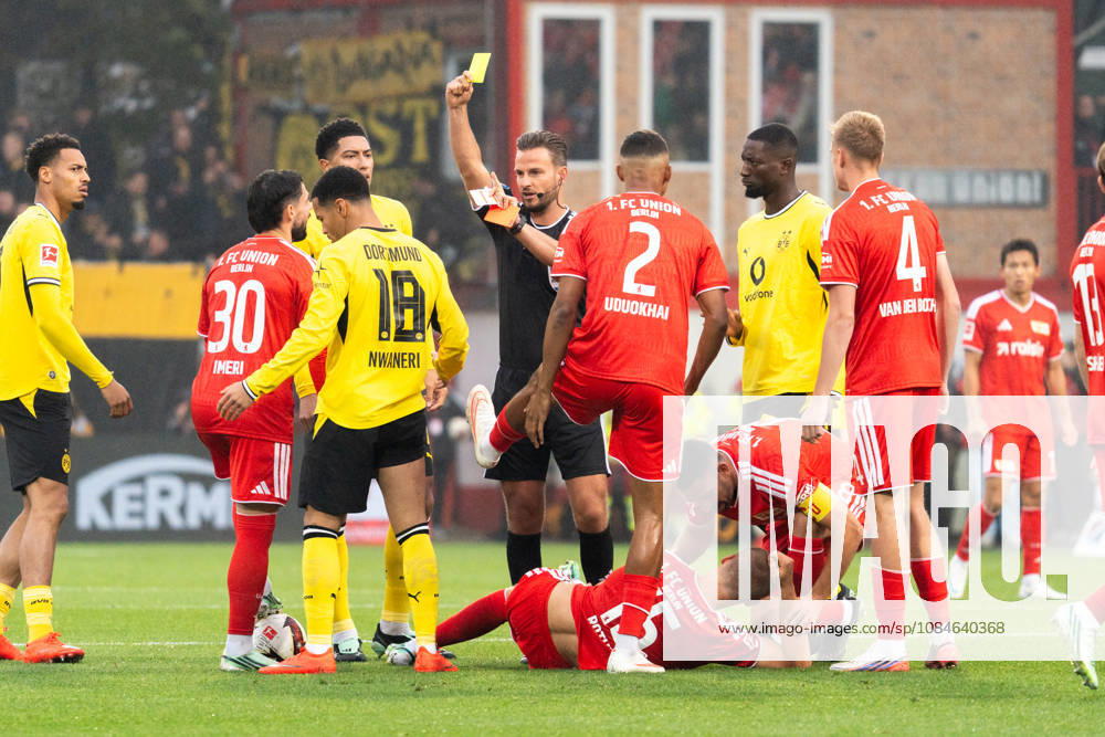 Germany 1 Bundesliga 2026–2027: Union Berlin vs. Borussia Dortmund, Matchday 6, October 17, 2026, Stadion an der Alten Försterei, Berlin: Referee Daniel Schlager accidentally shows a red card instead of a yellow card to Ethan Nwaneri of Borussia Dortmund, 18
