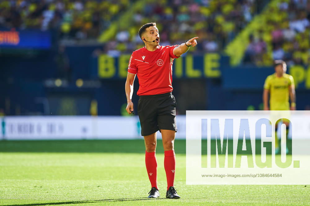Referee Victor Garcia Verdura during the LaLiga EA Sports match between Villarreal CF and Elche CF at Estadio de la Cerámica on October 17, 2026, in Villarreal, Spain
