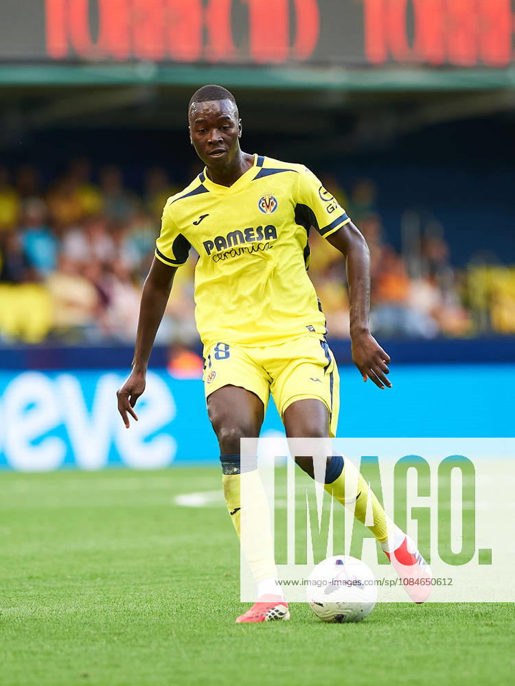 Pape Gueye of Villarreal CF during the LaLiga EA Sports match between Villarreal CF and Elche CF at Estadio de la Cerámica on October 17, 2026, in Villarreal, Spain