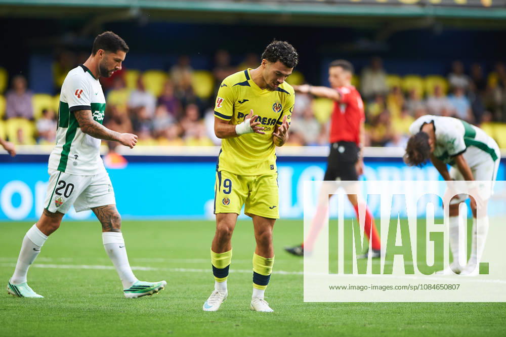 Georges Mikautadze of Villarreal CF during the LaLiga EA Sports match between Villarreal CF and Elche CF at Estadio de la Cerámica on October 17, 2026, in Villarreal, Spain