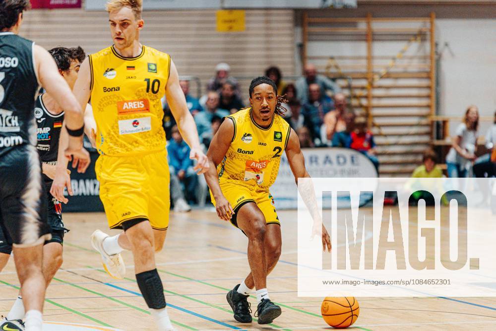 Lukas Zerner, Kreisbau Kirchheim Knights, 10; CJ Hines, Kreisbau Kirchheim Knights, 02; GER, Kreisbau Kirchheim Knights vs. Paderborn Baskets, Barmer 2 Basketball Bundesliga, Matchday 5, 2026–2027 Season, October 17, 2026 GER, Kreisbau Kirchheim Knights vs. Paderborn Baskets, Barmer 2 Basketball Bundesliga, Matchday 5, 2026–2027 season, October 17, 2026 Kirchheim and Teck