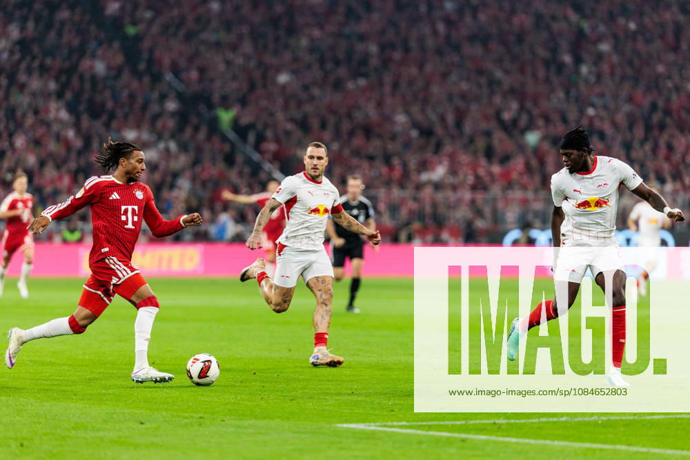 Michael Olise (FC Bayern Muenchen, 17) controls the ball against Castello Lukeba (RB Leipzig, 23) during the Bundesliga match between FC Bayern Muenchen vs. RB Leipzig at Allianz Arena on matchday 6 of the 1. Bundesliga on October 17, 2026 in Munich, Germany. DFL REGULATIONS PROHIBIT ANY USE OF PHOTOGRAPHS AS IMAGE SEQUENCES AND OR QUASI-VIDEO. Bavaria Germany