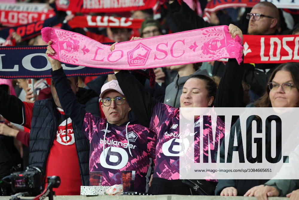 Supporters de Lille lors du match LOSC Lille vs Brest, Ligue 1, Decathlon Arena stade Pierre Mauroy, le 17 octobre 2026 - photo Laurent Sanson PsnewZ