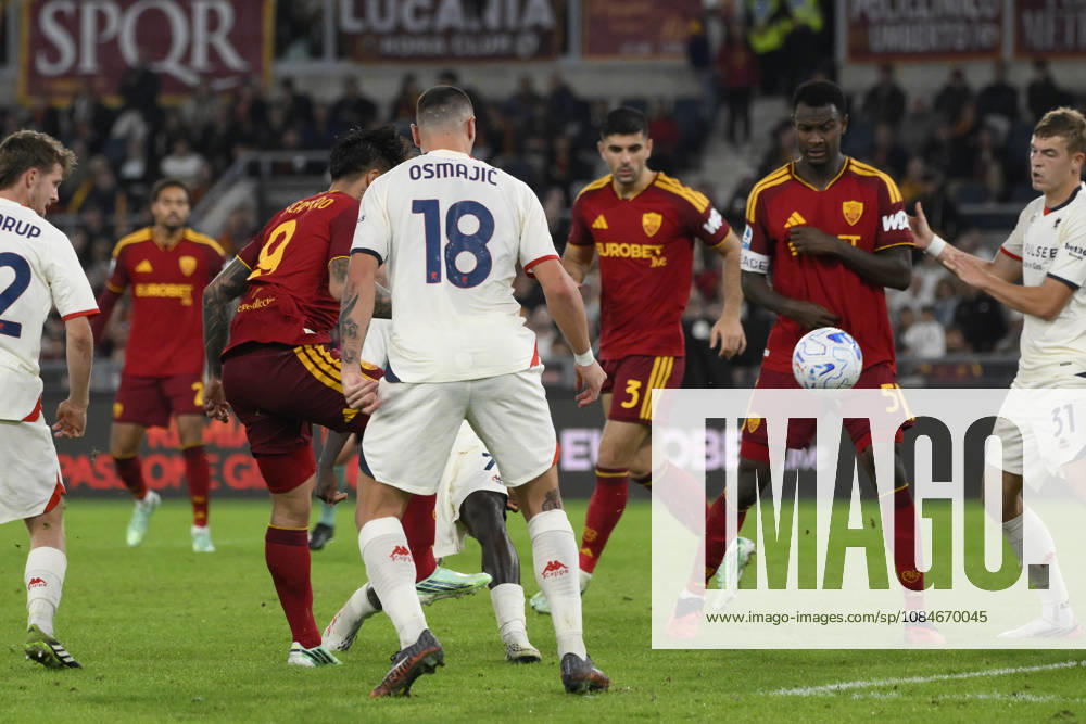 Roma’s Santiago Thomas Castro goal 1-0 during the Serie A Enilive soccer match between AS Roma and Genoa at the Rome s Olympic stadium, Italy - October 17, 2026. - Soccer.