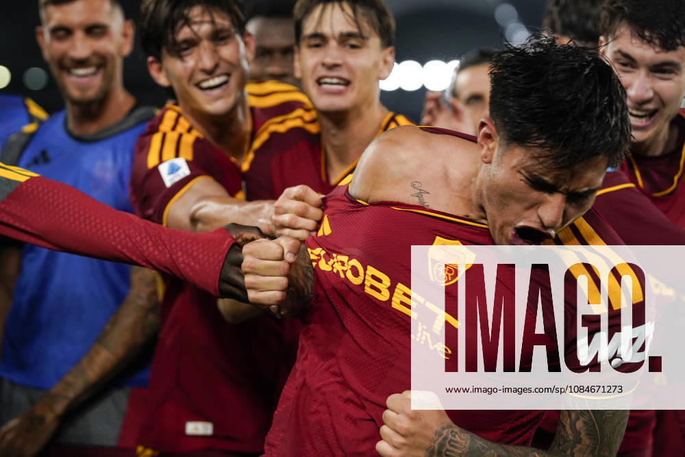 Santiago Castro of AS Roma celebrates sfter scoring the goal of 1-0 during the Serie A 2026 2027 football match between AS Roma and Genoa CFC at Stadio Olimpico in Rome (Italy), October 17, 2026. antoniettaxbaldassarre
