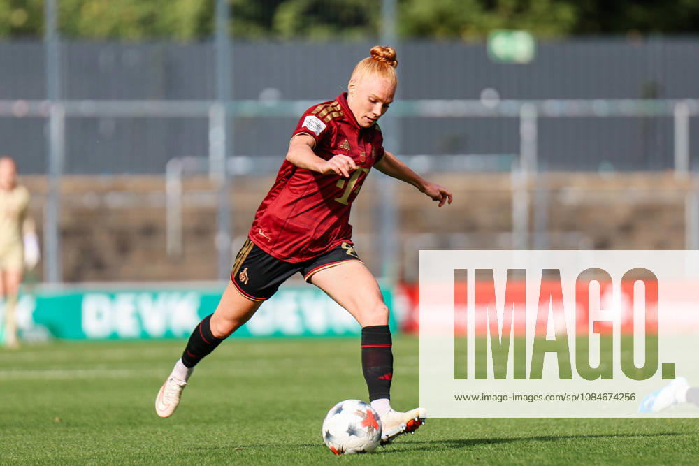 Google Pixel Women s Bundesliga 1 FC Cologne Hamburger SV October 17, 2026 Laura Vogt 1 FC Cologne, 8 Google Pixel Women s Bundesliga 1 FC Cologne Hamburger SV Cologne, Franz Kremer Stadium October 17, 2026 DFB regulations prohibit any use of photographs as image sequences and or quasi-video