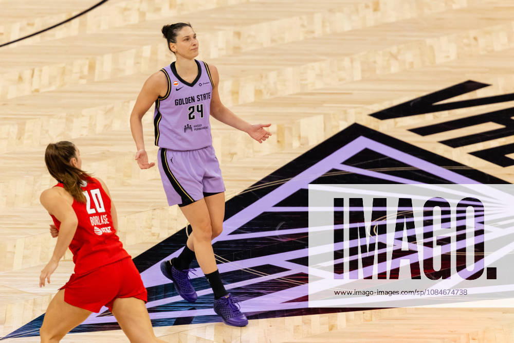 SAN FRANCISCO, CA - OCTOBER 17: Cecilia Zandalasini 24 of the Golden State Valkyries reacts to a three during Game One of the WNBA, Basketball Damen, USA Playoff Finals against the Atlanta Dream on October 17, 2026 at Chase Center in San Francisco, CA. (Photo by Matthew Huang Icon Sportswire) WNBA: OCT 17 Finals Atlanta Dream at Golden State Valkyries Icon261017015