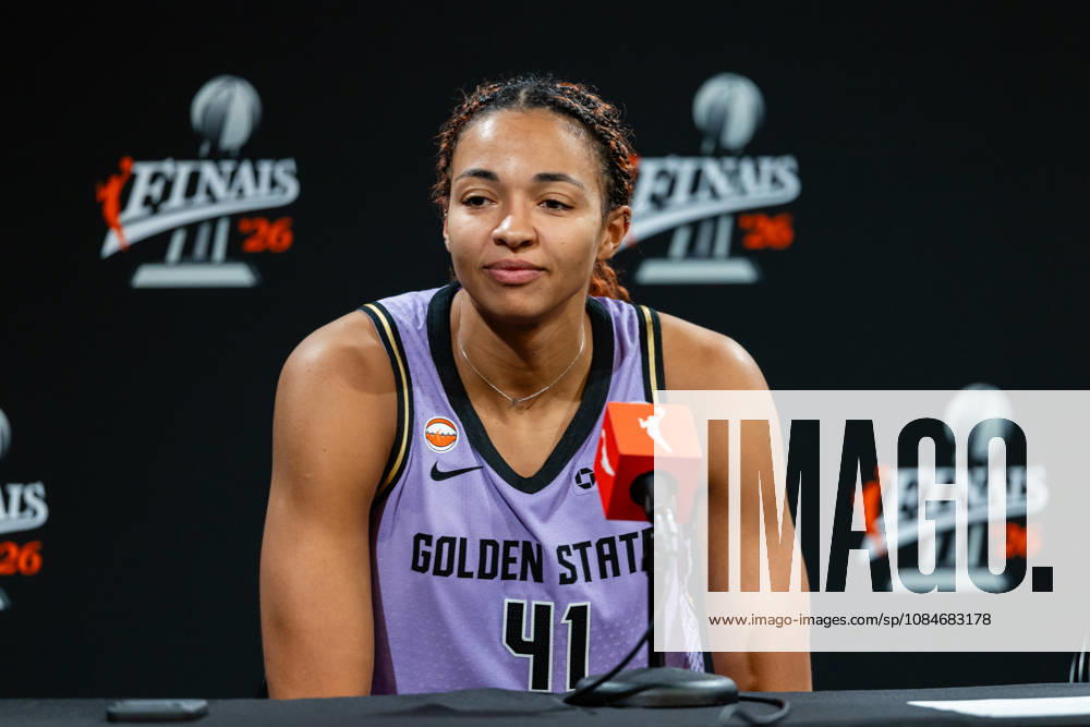 SAN FRANCISCO, CA - OCTOBER 17: Kiah Stokes 41 of the Golden State Valkyries speaks with the media after a win in Game One of the WNBA, Basketball Damen, USA Playoff Finals against the Atlanta Dream on October 17, 2026 at Chase Center in San Francisco, CA. (Photo by Matthew Huang Icon Sportswire) WNBA: OCT 17 Finals Atlanta Dream at Golden State Valkyries Icon261017032