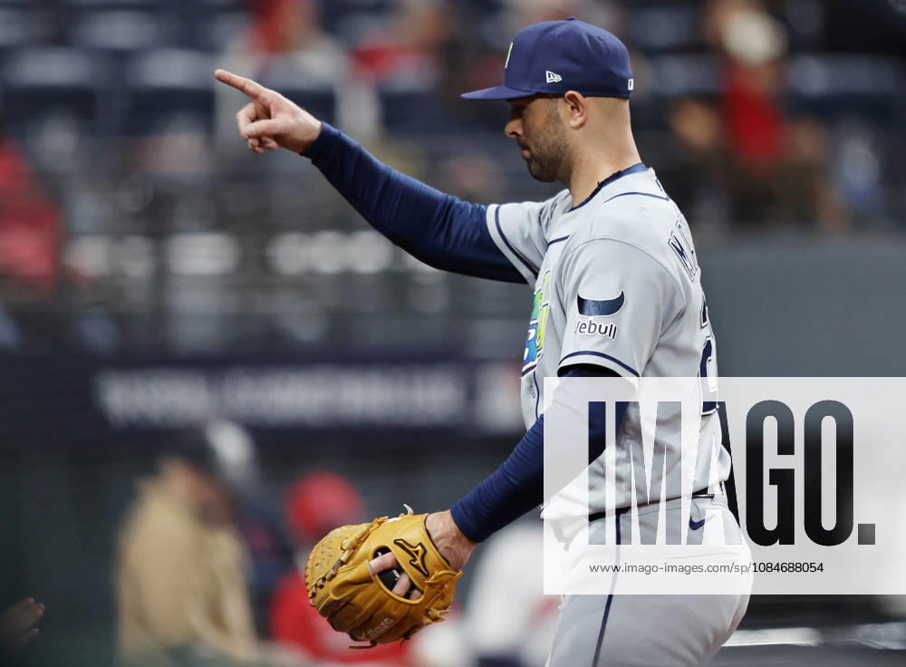 Tampa Bay Rays starting pitcher Nick Martinez (28) gestures fter being taken out of the game against the Cleveland Guardians in the sixth inning during game four of the MLB, Baseball Herren, USA American League Championship Series at Progressive Field in Cleveland, Ohio, on Saturday, October 17, 2026. CLE20261017725 AARONxJOSEFCZYK